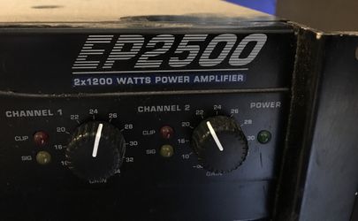 Behringer EP2500 Power Amps