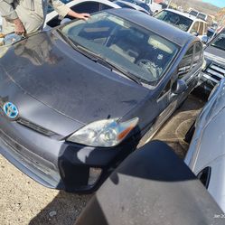 NOT PARTING OUT  2013  TOYOTA PRIUS
