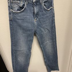 Zara Women’s Blue Jeans Size 4