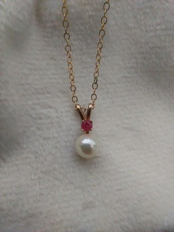 Vintage Pearl Necklace