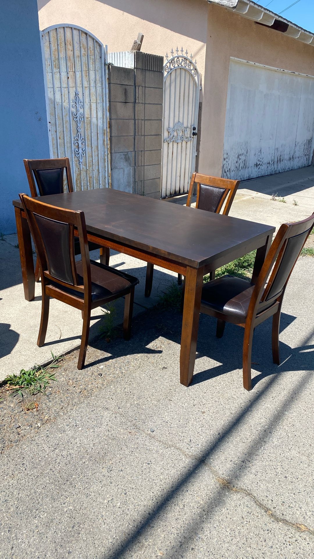 Dinning Table Set