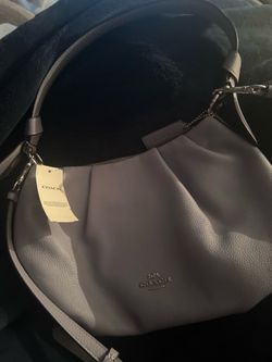 (NEW) Coach Everly leather purse