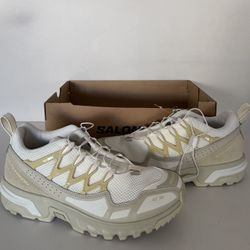 Salomon Hiking Shoes