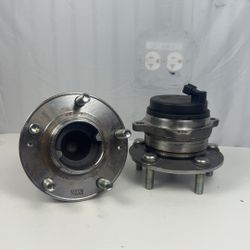 FWD Rear Wheel Bearing Hubs for 2011 - 2015 Hyundai Santa Fe Sport XL 512326