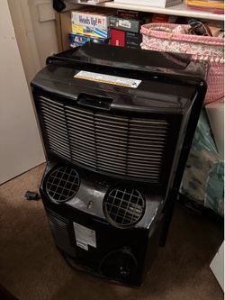 Amana Portable Air Conditioner with Remote – Great Condition