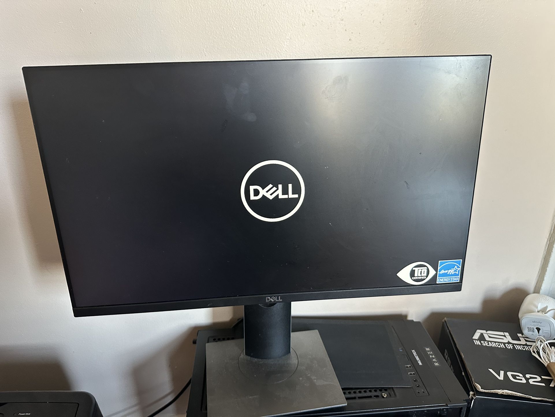 Monitor DELL 27”