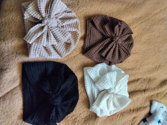 Gorritos de niña