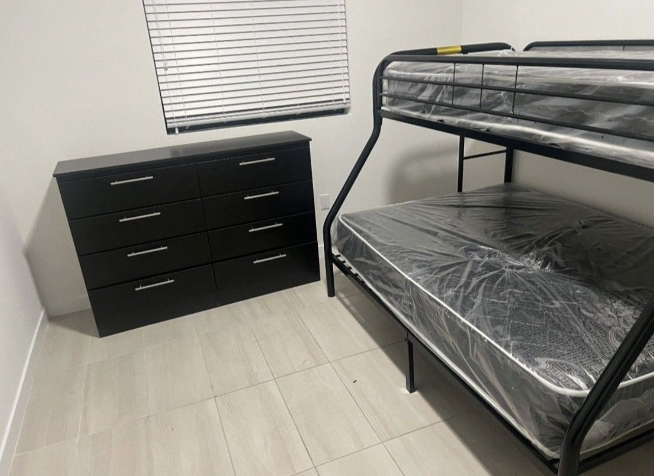 Full Size Bunk Bed And Dresser - Litera Tamaño Full Y Cómoda