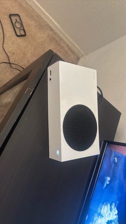 white x box series s