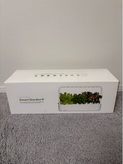 Brand New in Box Smart Garden 9