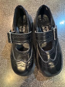 Size 6 TUK girls/women’s Mary Jane creepers