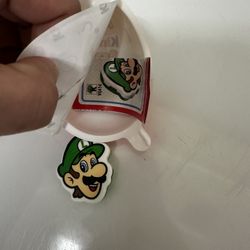 Super Mario Kinder Egg Luigi 