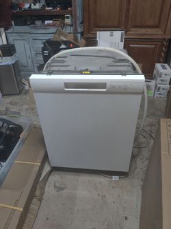 Hotpoint Built-In Dishwasher White