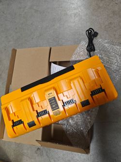 4-port Rapid Charger For DeWalt Batteries