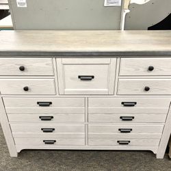 New Dresser 🔥🔥 AMERICAN MADE