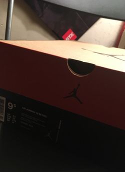 Air Jordan retro 12’s Size “9 1/2”. Dark wolf grey