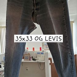 90s Original Levi's Distressed To Perfection 