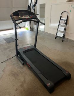 Weslo Cadence G 5.9 Folding Treadmill