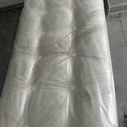 Twin Xl Bed Mattress King Koil Reserve Luxury Firm Button Top Purple Rejuvenate Premier Saatva Avocado Beautyrest Black hybrid Stearns & Foster Kluft 