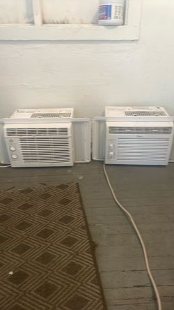Window Unit. Air conditioning