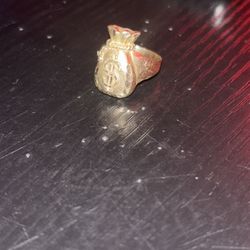 Gold Money Bag Ring 