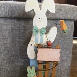 Beautiful Easter Wooden Decoration