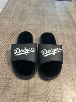 New Mens L.A Dodgers TM Slides Sizes 8 & 10