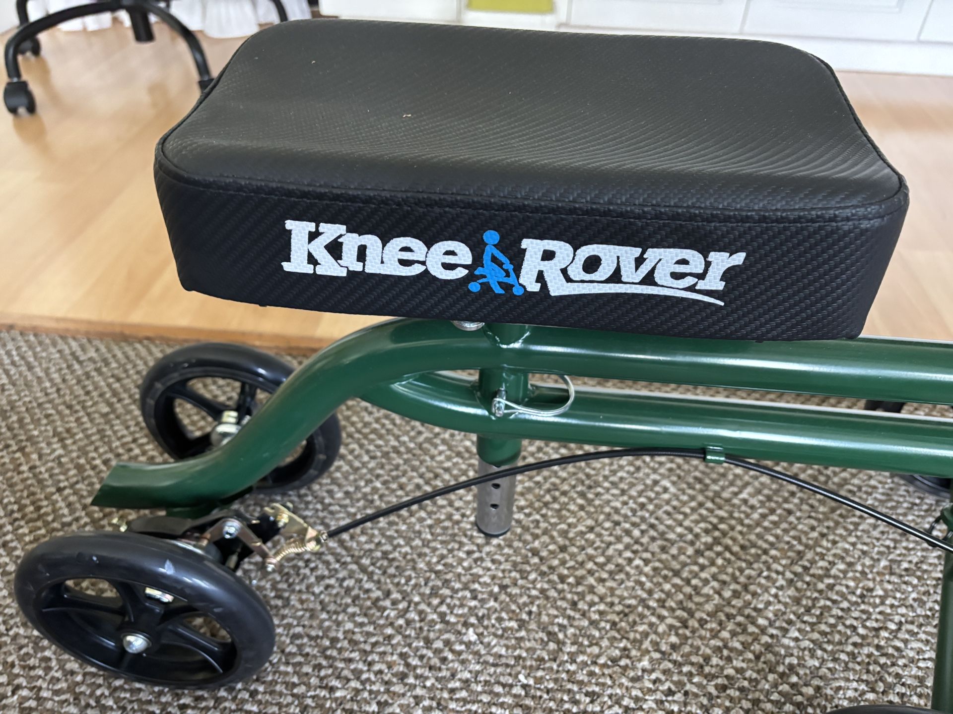 Knee Rover