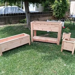 CUSTOM - Cedar Planter Boxes
