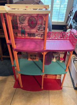 Doll house $20
