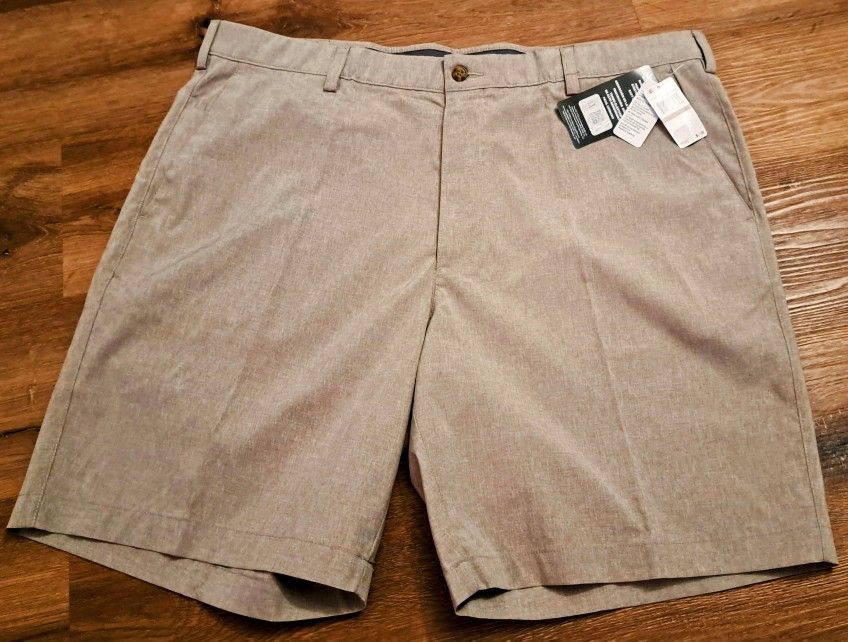 PGA Tour Golf Shorts Men's 42 Khaki Stretch Waistband New With Tags •Ret $65 •