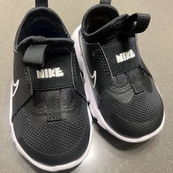 Nikes 4c
