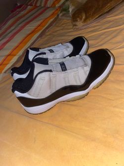 Jordan 11 concord(bottom yellow)