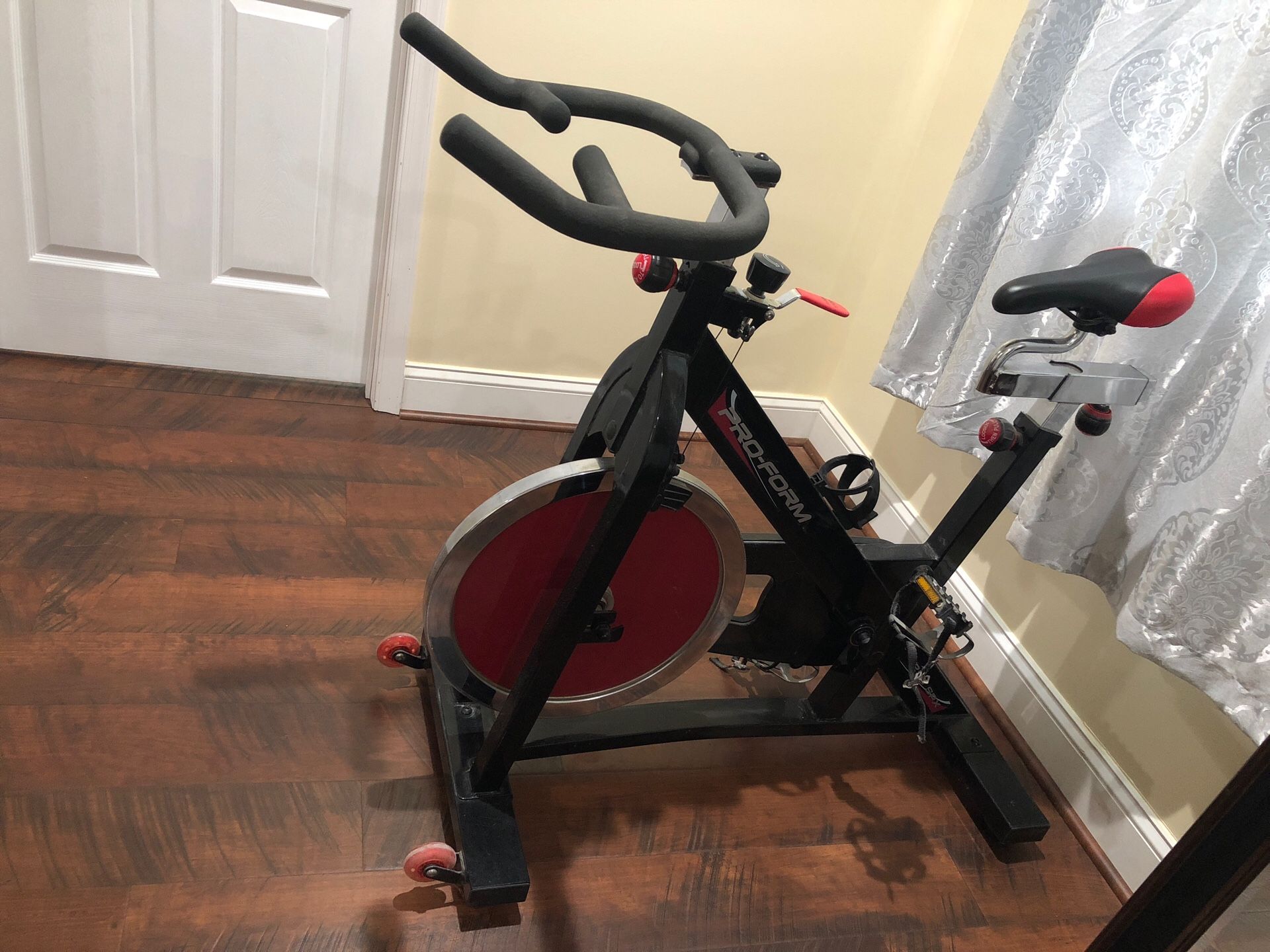 Exercise spinning cycle from non smoking and clean home. Pro-form