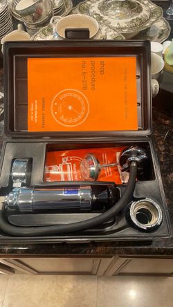 Radiator pressure tester  STANT