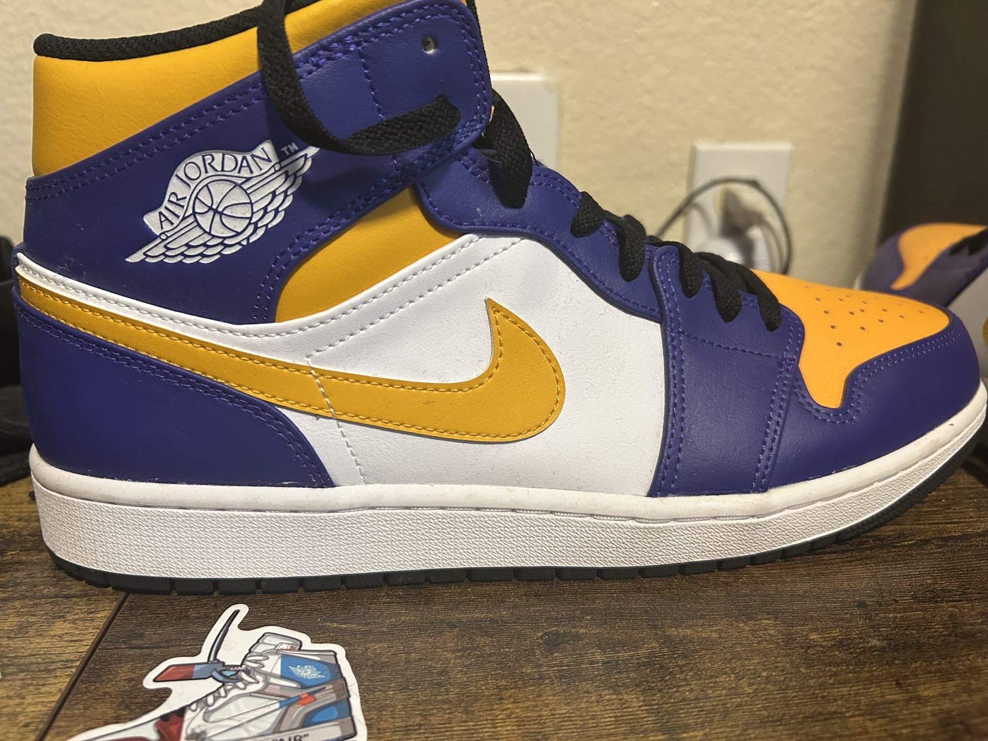 Jorden 1 Mid Lakers