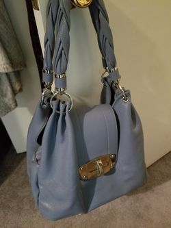 Large shoulder bag.