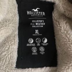 35 O 30$ Hollister Jacket Water Proof Size Xl Pickup Only