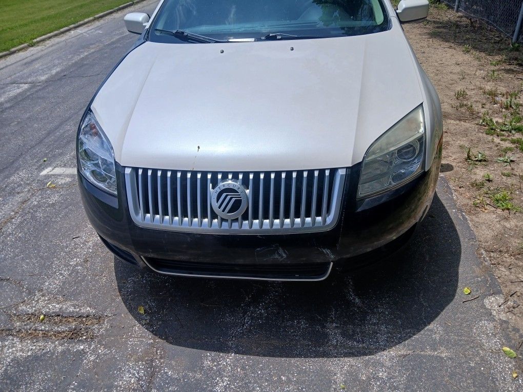 2009 Mercury Milan