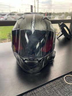 Motorcycle helmet