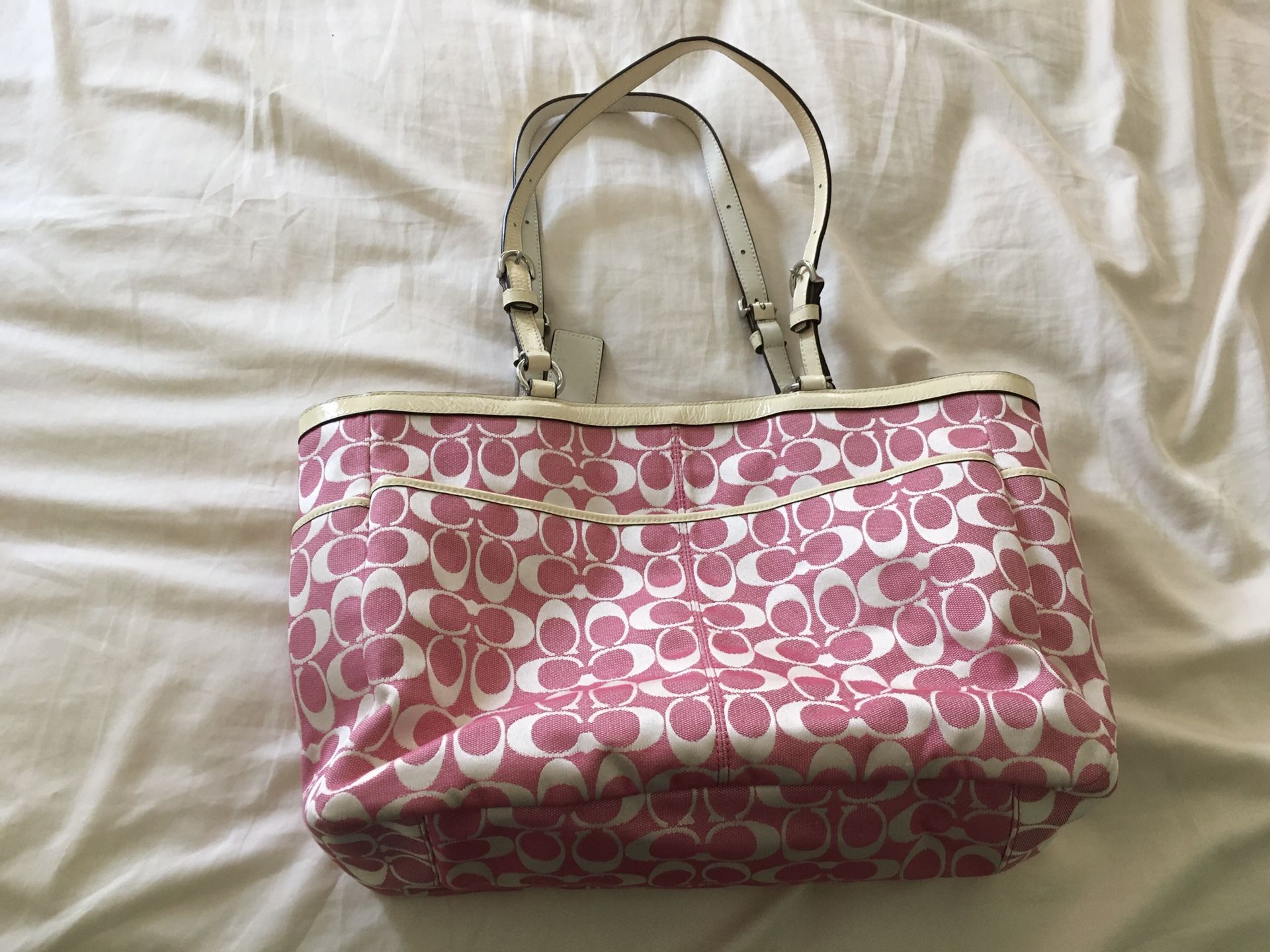 Pink tote