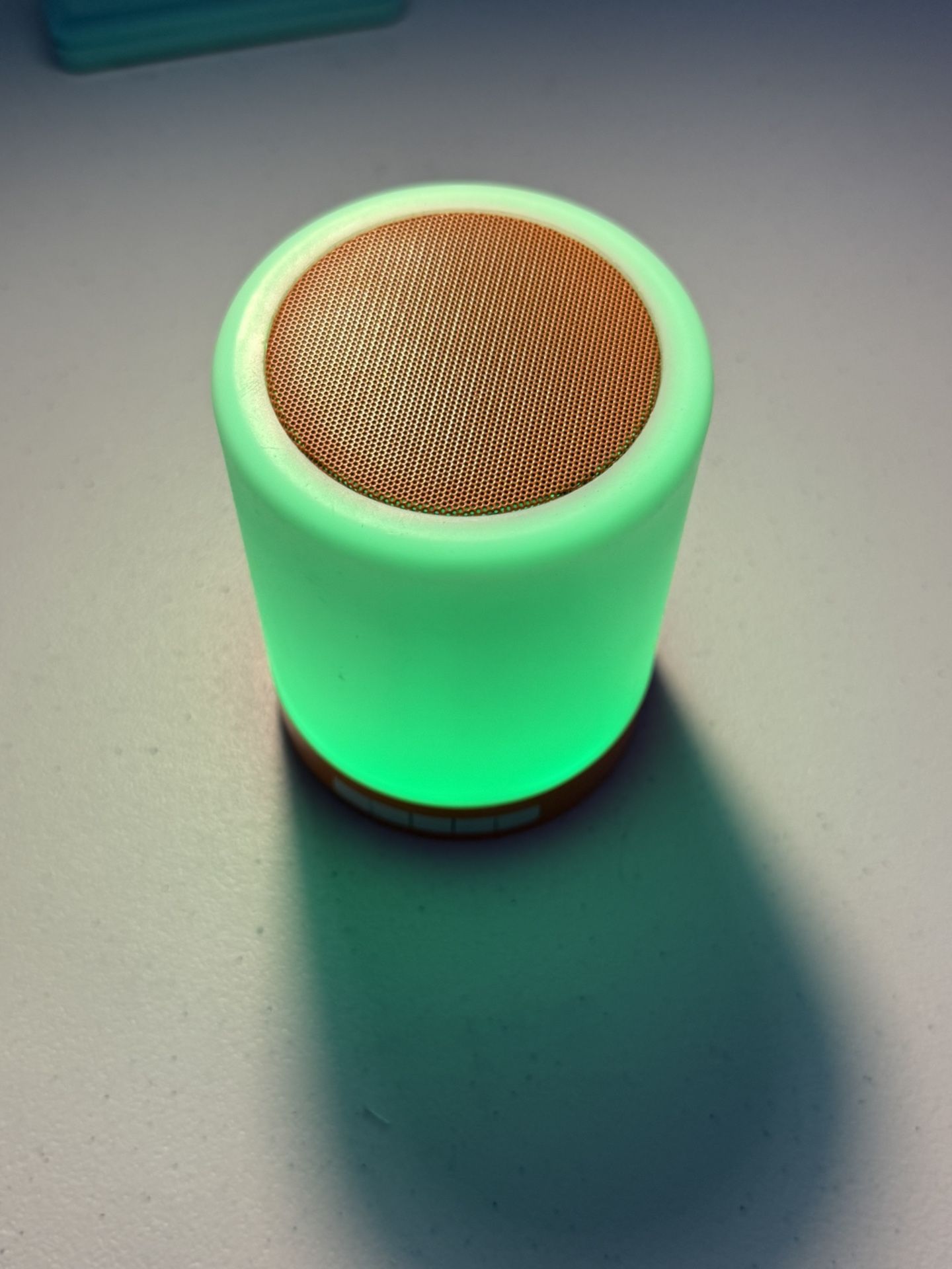 Bluetooth speaker with rainbow LED Lights