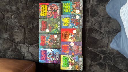 The Last Kids on Earth Book Lot – 9 Books – Max Brallier – Great Condition