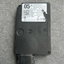 Genuine Mercedes Cruise Control Distance Sensor P/N: 000 Genuine Mercedes Mercedes E350, C300, S550, E550, GLE350, GLC300, GLS450, CLS5