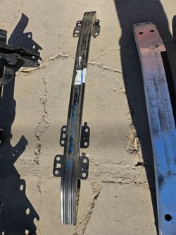 Ford Explorer front rebar oem