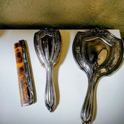 Antique Victorian Silver Plate Vanity Dressing Table Beveled Mirror Comb Brush Set 