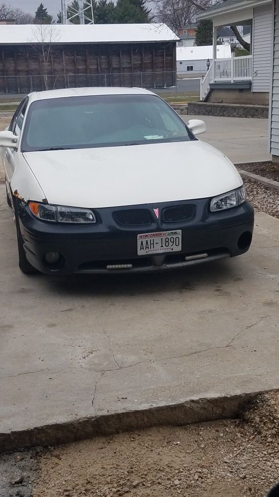 2002 grand prix gt very reliable car for Sale in Juneau