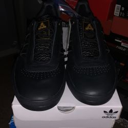 Palace Puig Size 9.5