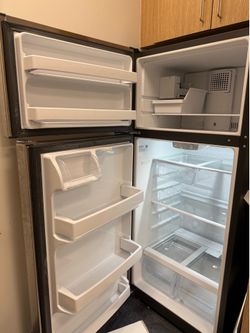 GE Refrigerator