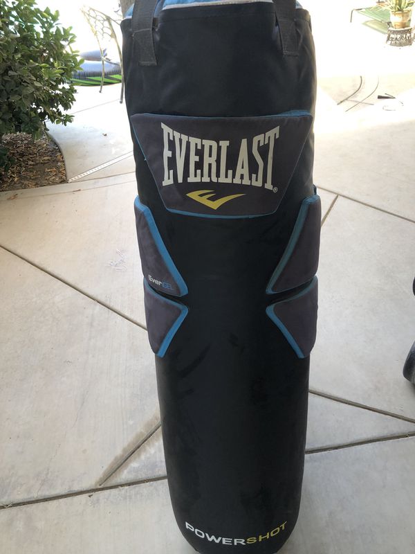 Everlast powershot heavy bag with stand for Sale in Bakersfield, CA - OfferUp